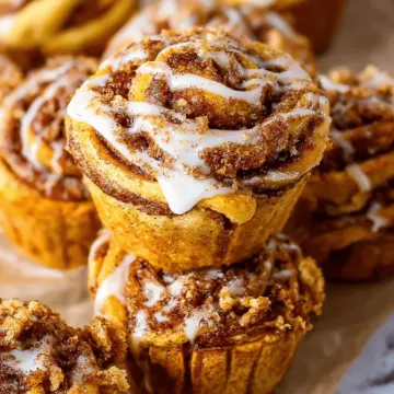 Easy Pumpkin Cinnamon Roll Muffins