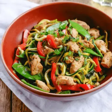 Zucchini Noodle Stir Fry with Chicken