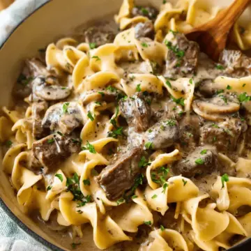 Slow Cooker Beef Stroganoff