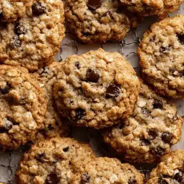 Chewy Oatmeal Chocolate Chip Cookies