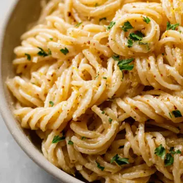 Creamy Lemon Garlic Pasta
