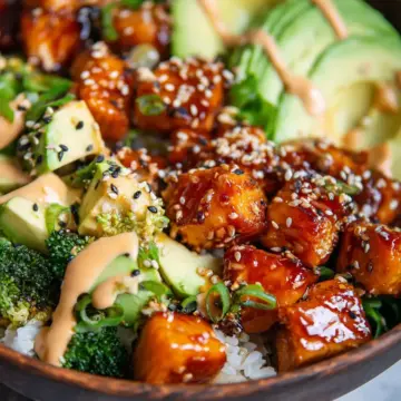 Crispy Bang Bang Salmon Bites Bowls