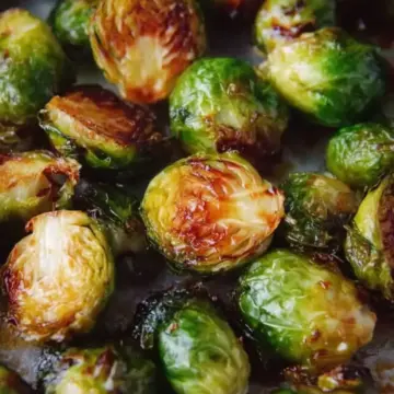 Honey Garlic Roasted Brussels Sprouts