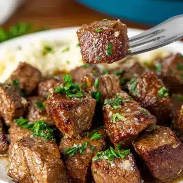 Slow Cooker Garlic Butter Steak Bites
