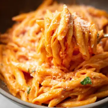 Creamy Tomato Pasta